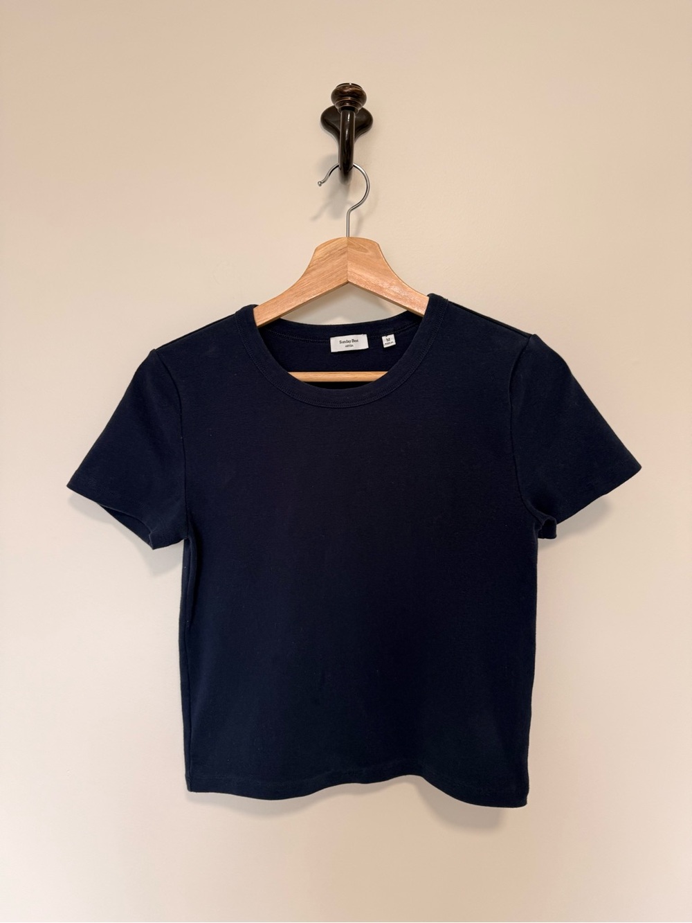 Aritzia Women’s Navy Crewneck — Size Medium